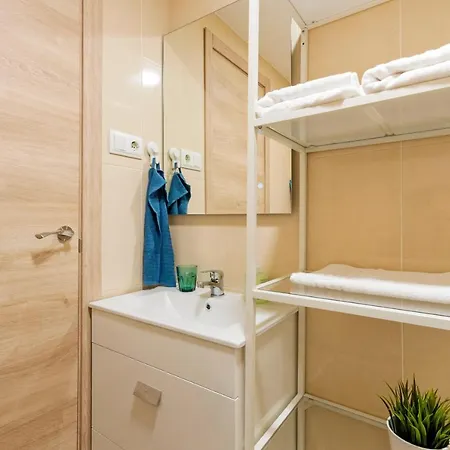 Cerca De La Playa Apartment *